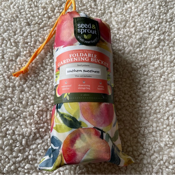 Seed & Sprout foldable gardening bucket - Picture 2 of 5